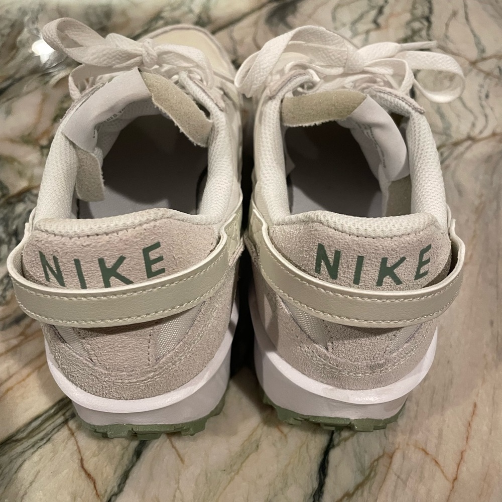Nike Women’s Waffle Debut Sneakers - White/Seaglass, size 9, runs small (8.5)